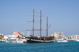 Jolly Roger cancun pirate ship